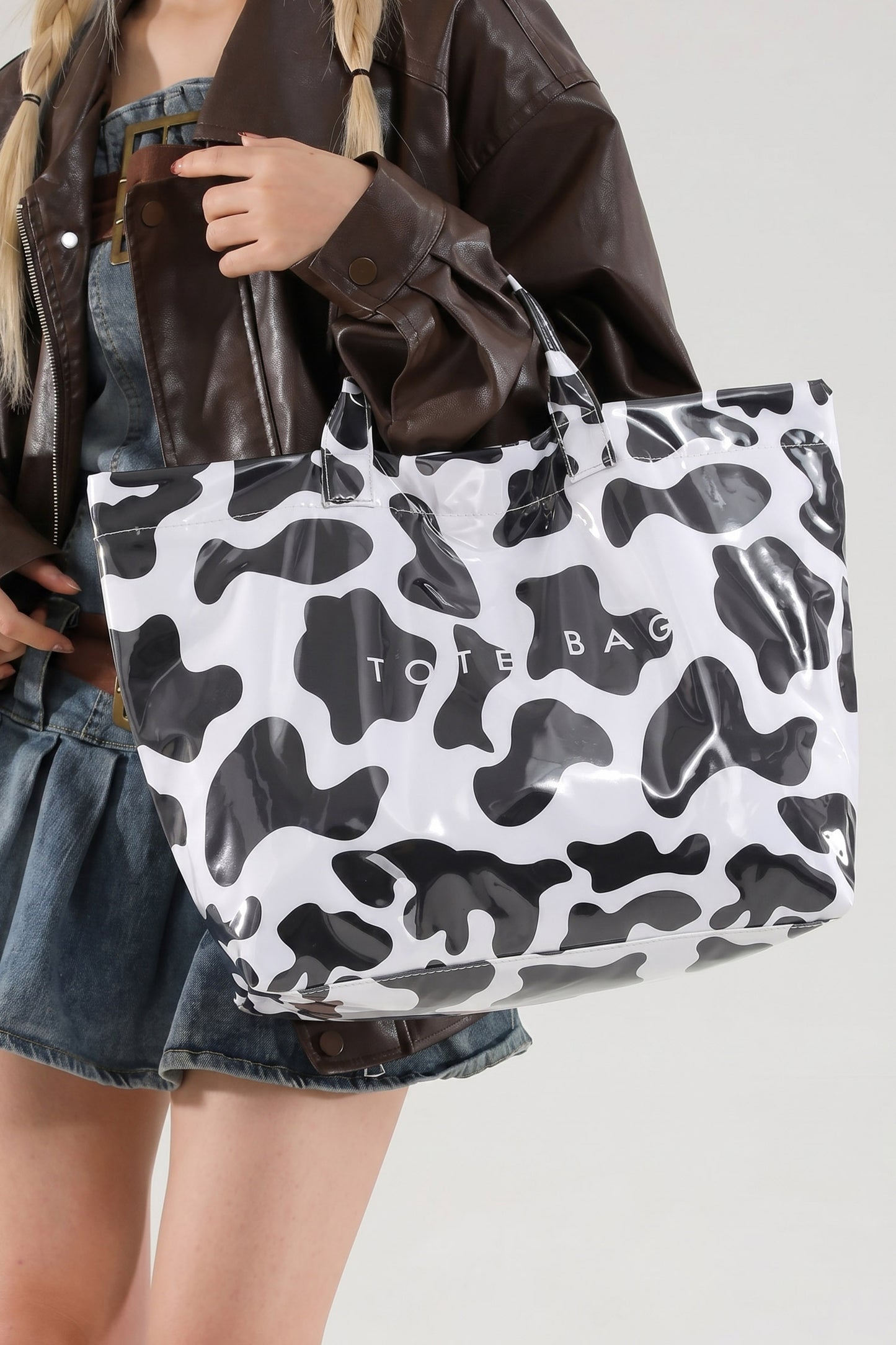 Palm Grove Tropical Print Travel Tote