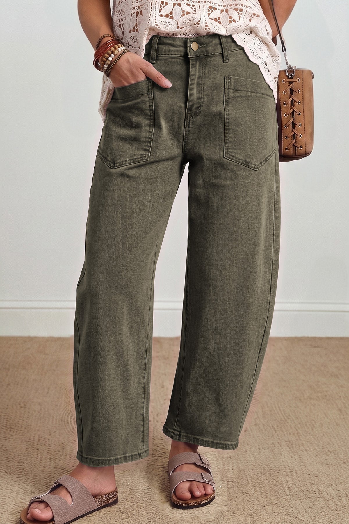 Patch-Pocket Ankle Barrel Jeans