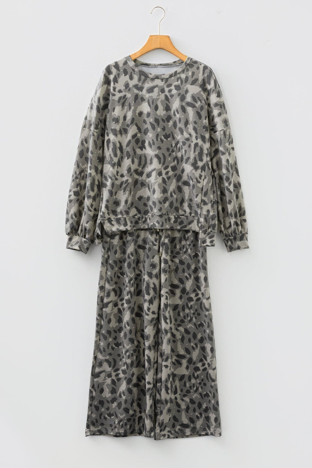 Leopard Raw-Seam Sweatshirt & Wide-Leg Pants Set — product image 2