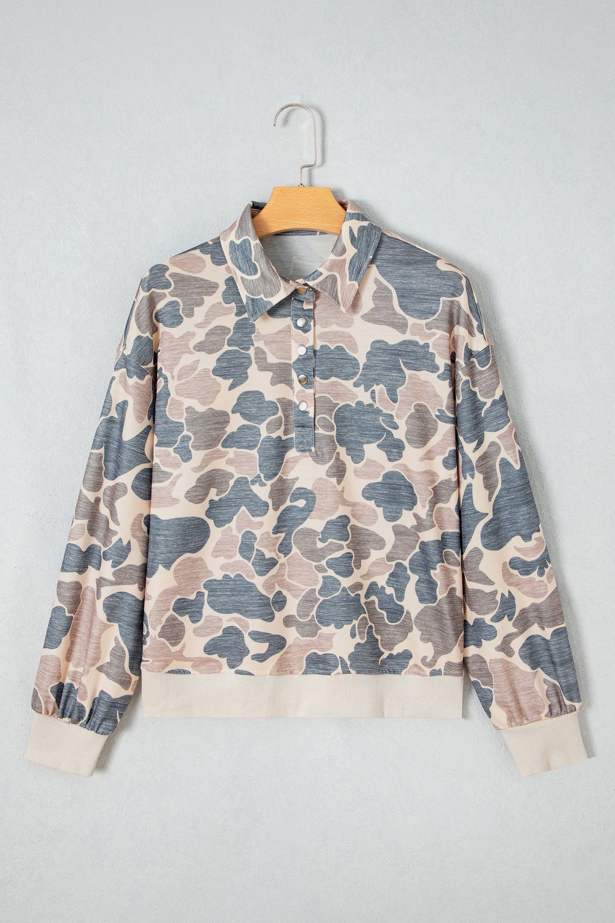 Camo Collar Pullover Sweatshirt