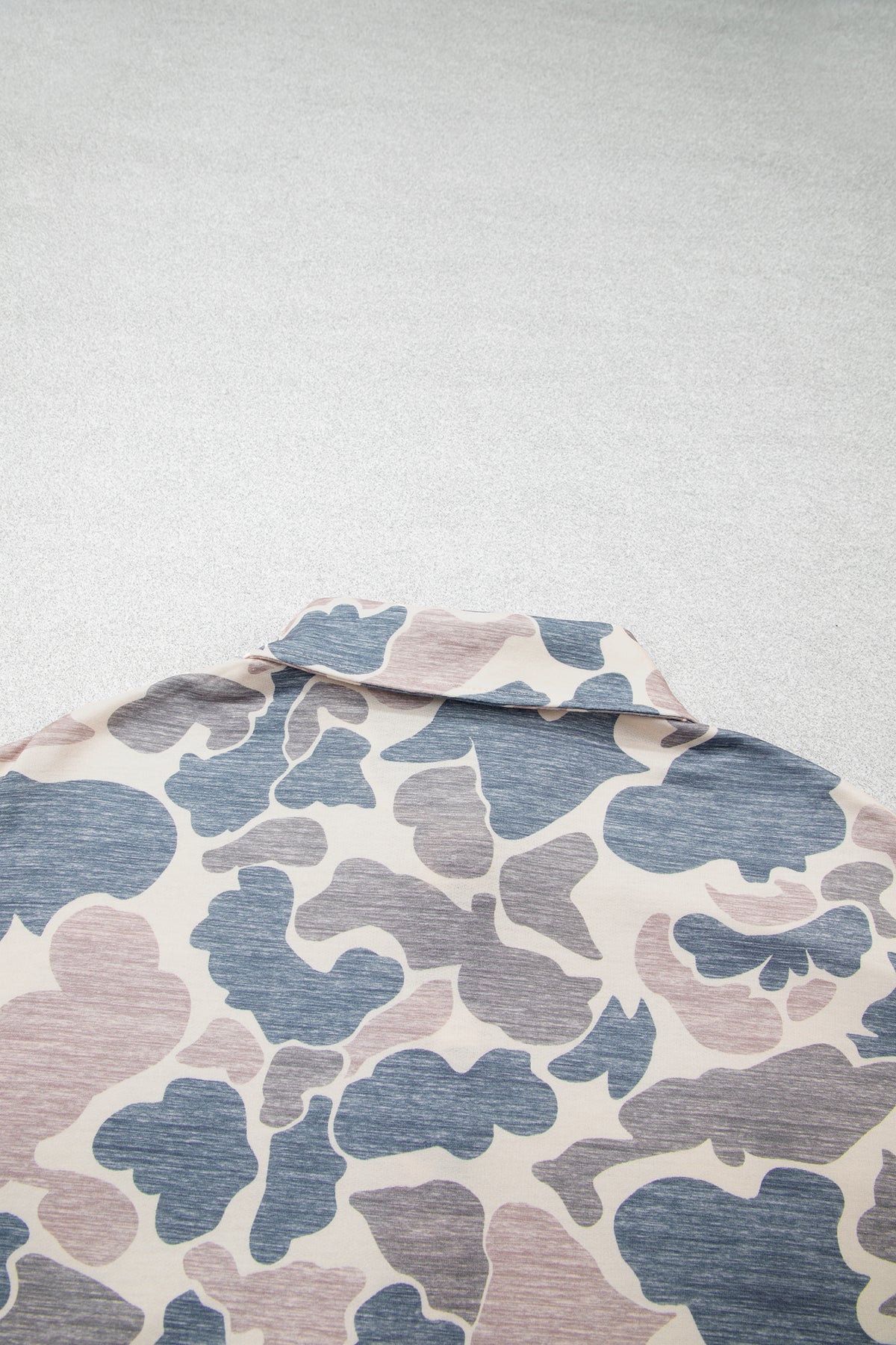 Camo Collar Pullover Sweatshirt