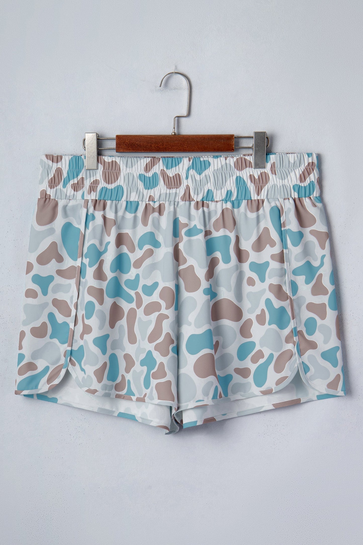 Plus Size Camo Elastic Waist Athleisure Shorts