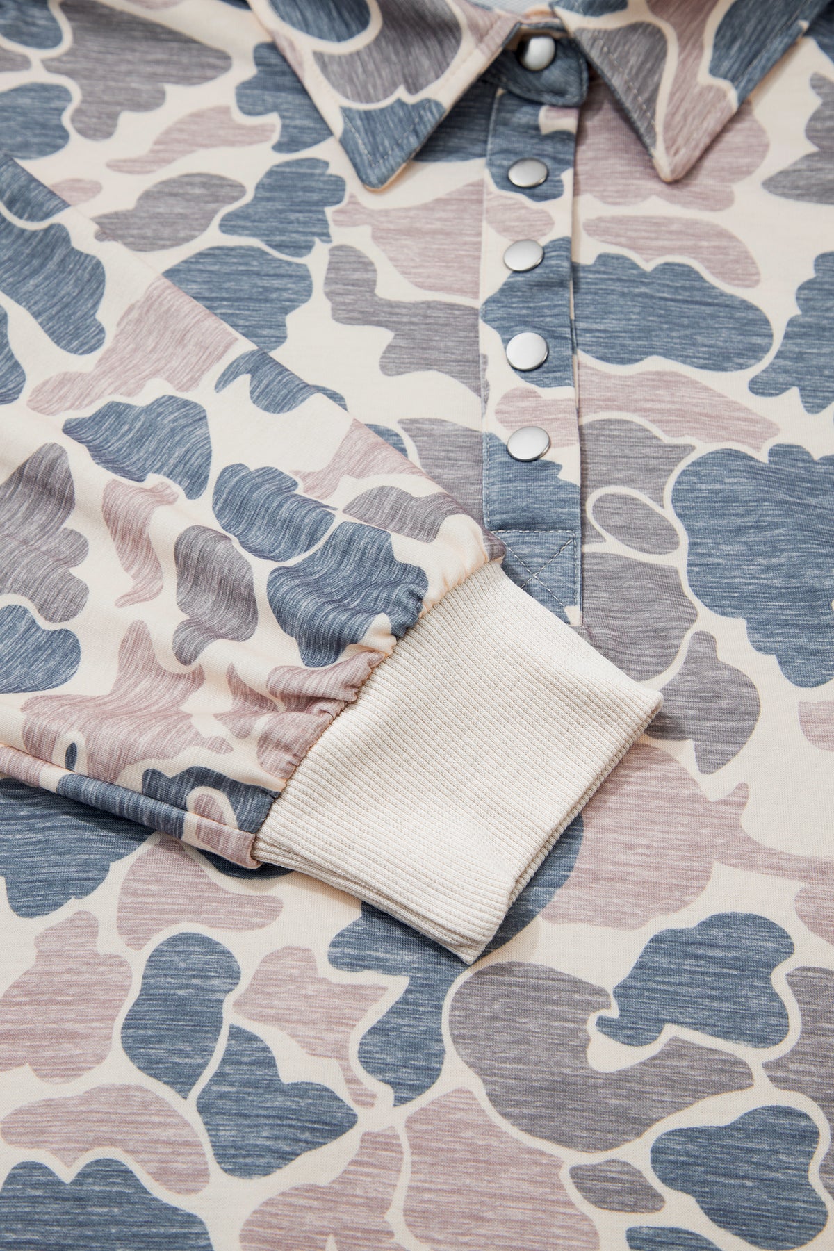 Camo Collar Pullover Sweatshirt