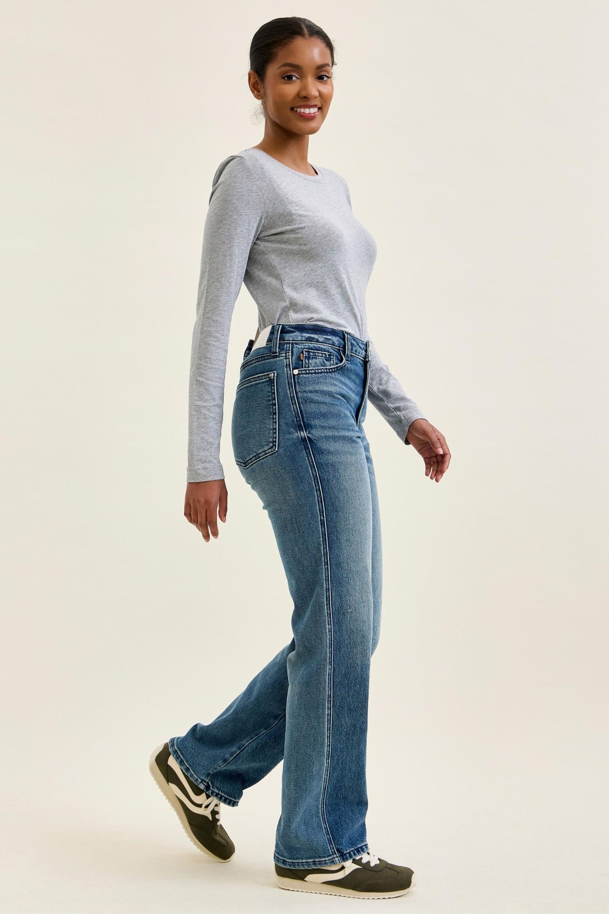 Judy Blue Rigid Magic Straight Leg Jeans — Everyday Indigo