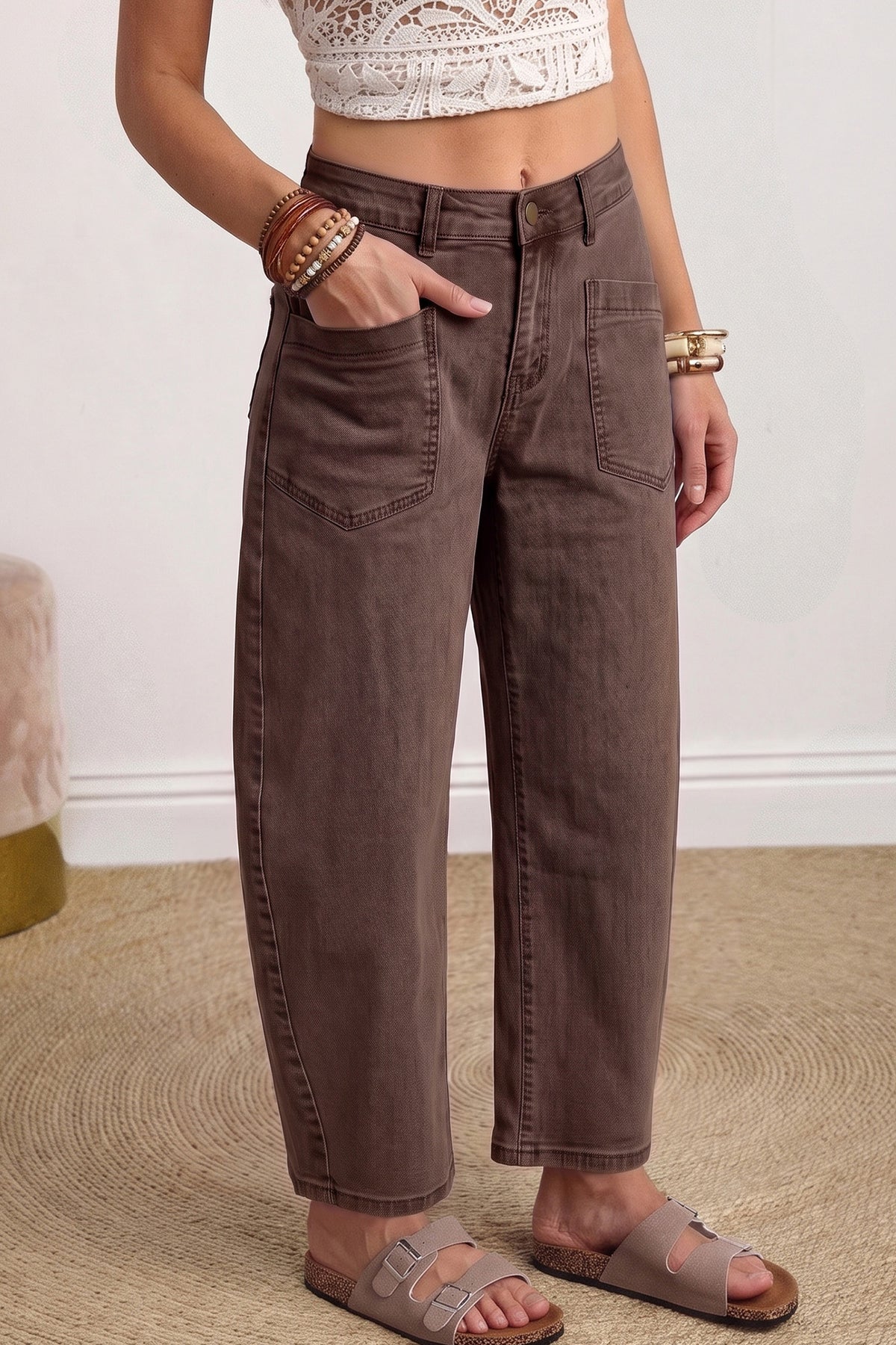 Patch-Pocket Ankle Barrel Jeans