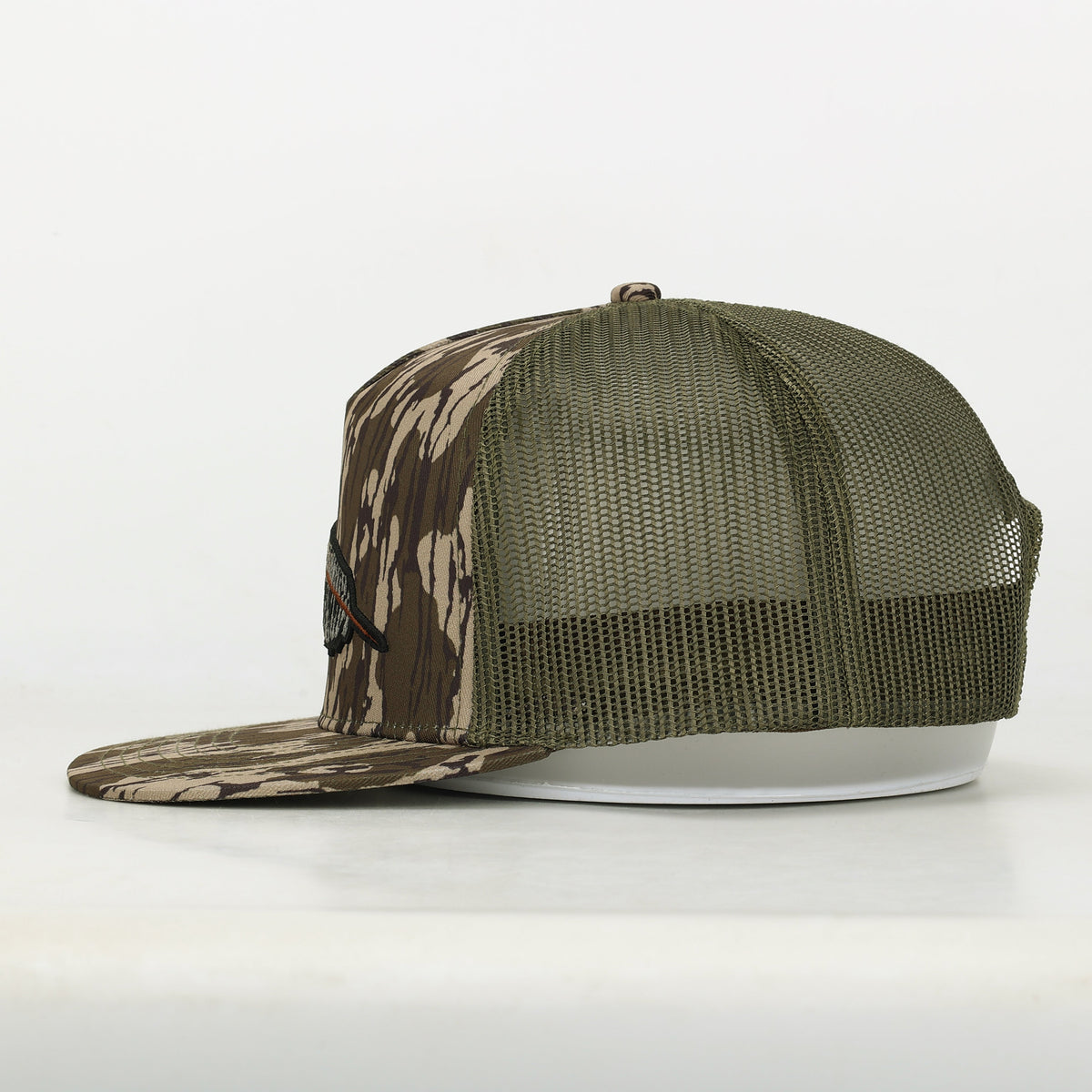 Whitetail Co. | Fallen Feather | High Front | Tree Bark