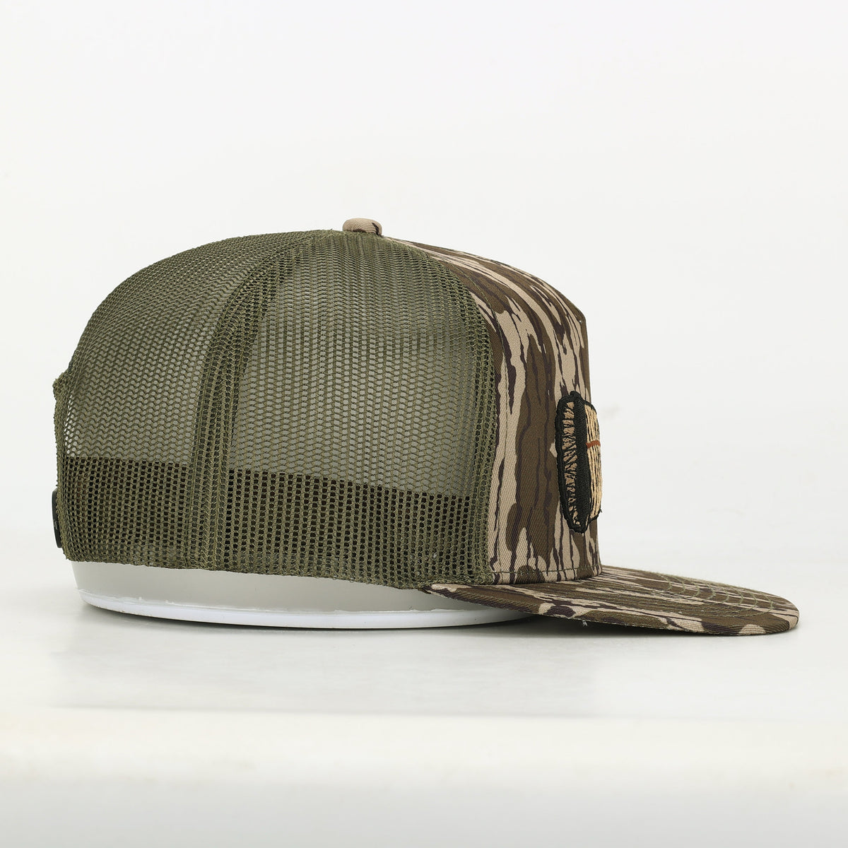 Whitetail Co. | Fallen Feather | High Front | Tree Bark
