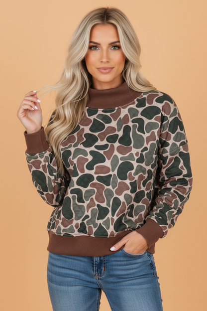 Camo Contrast Ribbed Mock Neck Quilted Sweatshirt