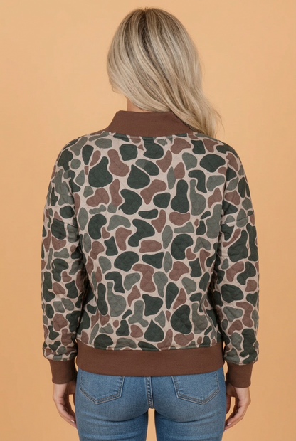 Camo Contrast Ribbed Mock Neck Quilted Sweatshirt