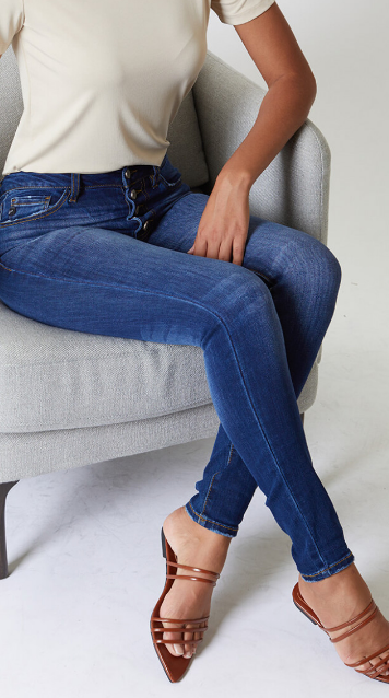 Kancan High Rise Curvy Jeans
