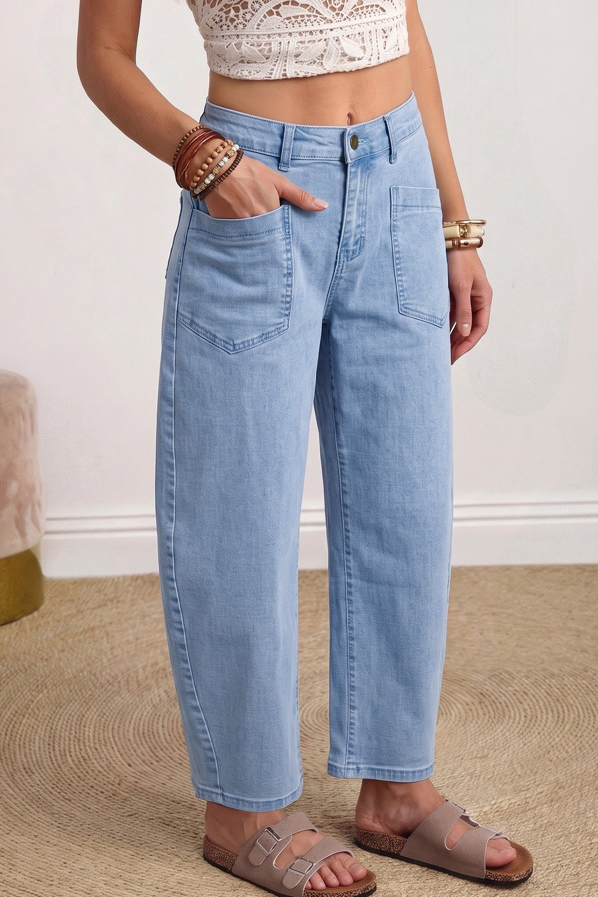 Patch-Pocket Ankle Barrel Jeans