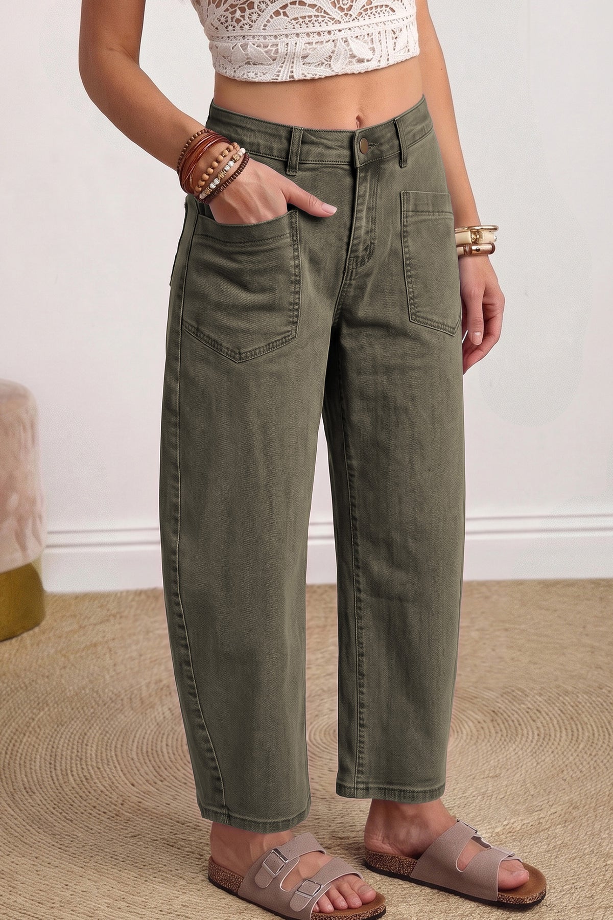 Patch-Pocket Ankle Barrel Jeans