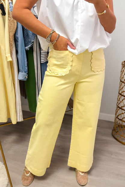 Meadow Lane Scalloped Pocket Jeans